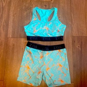 Zyia set teal reflective splatter 2xl shorts xl sports bra